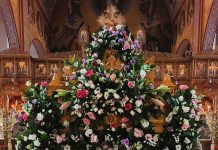 Επιτάφιος με λυσίανθους