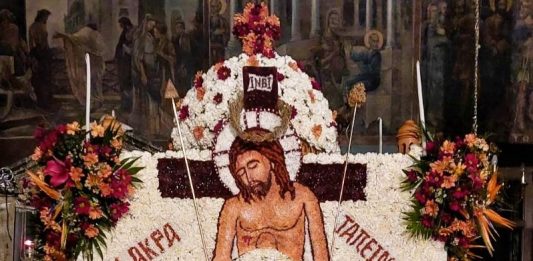 Ι. Ν. Αγ. Γεωργίου Νάουσας: Επιτάφιος έργο τέχνης